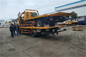 兴县同城汽车补胎